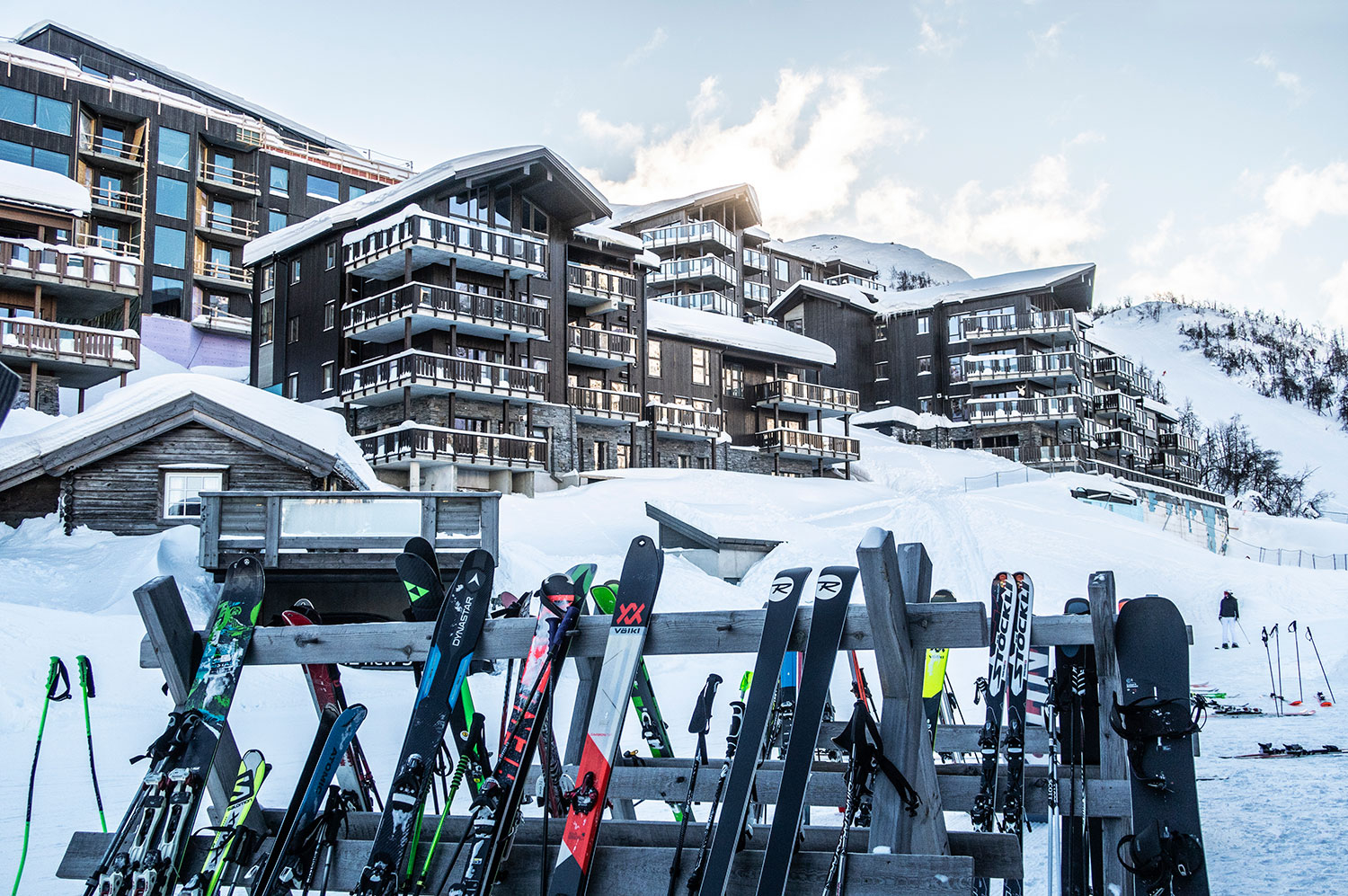 Skigaarden i Hemsedal Skisenter må holde stengt i påsken. Det har blant annet ført til at flere ansatte har blitt permittert.