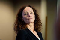 Arbeidstilsynet har åpnet tilsyn mot Folkehelseinstituttet. Her er Folkehelseinstituttets direktør Camilla Stoltenberg.