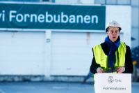 Samferdselsminister Knut Arild Hareide (KrF) er fornøyd med at Fornebubanen endelig blir en realitet, etter å ha vært planlagt i over hundre år.