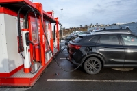 Elbiler har mange flere feil på EU-kontroller