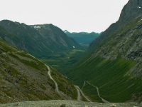 Reiselivsbransjen er frustrert over det de mener er dobbeltkommunikasjon fra staten og ber om rask avklaring om fritidsreiser i Norge.