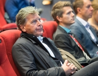 Bjørn H. Kise i Norwegian under en resultatpresentasjon i 2017.