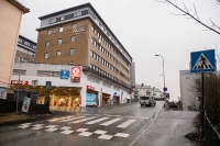 Flere menn er pågrepet etter knivstikkingen ved Circle K ved Danmarksplass fredag kveld.